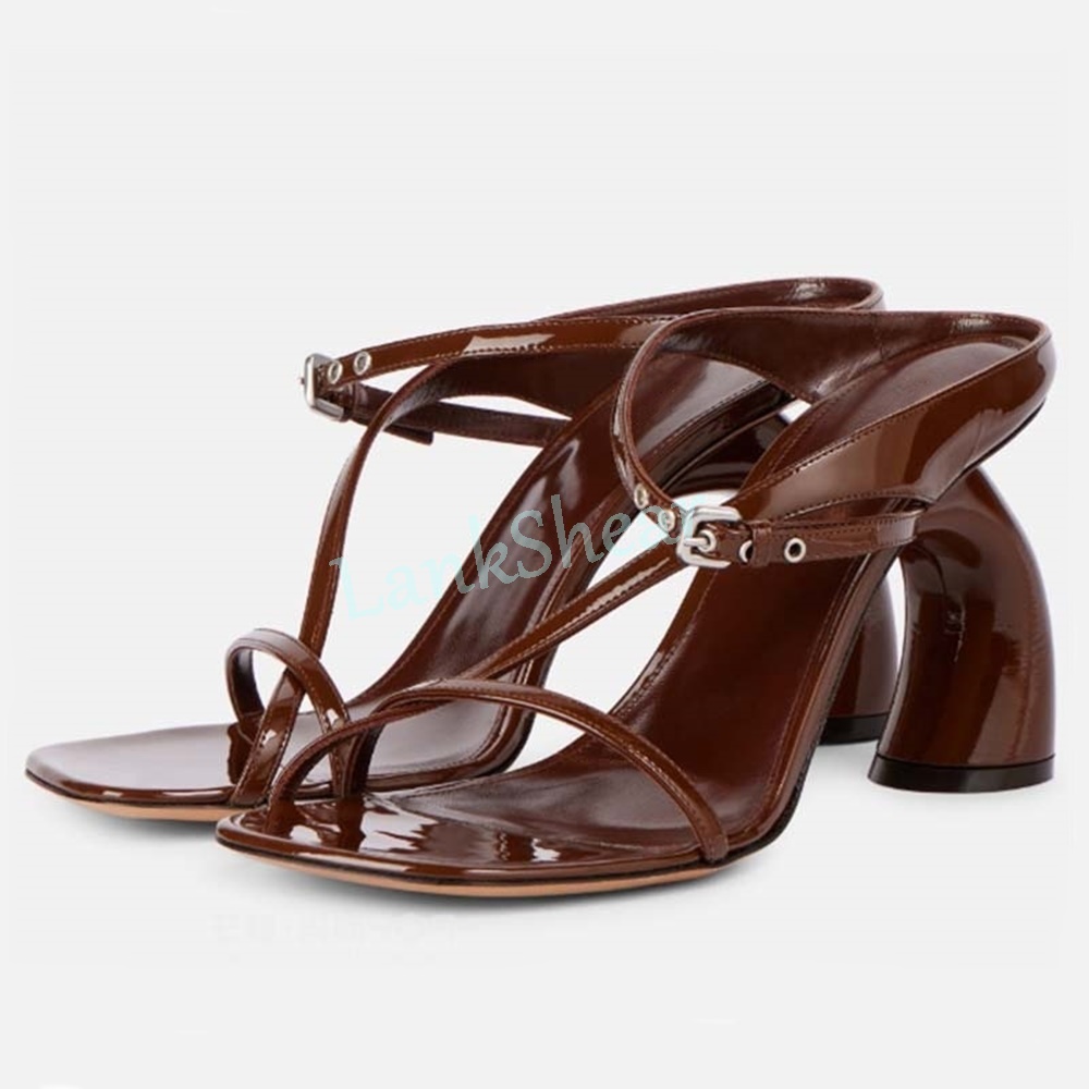 Lackleder-Sandalen mit Ungewöh – Women'S Shoes Paris Bewertung und Preis