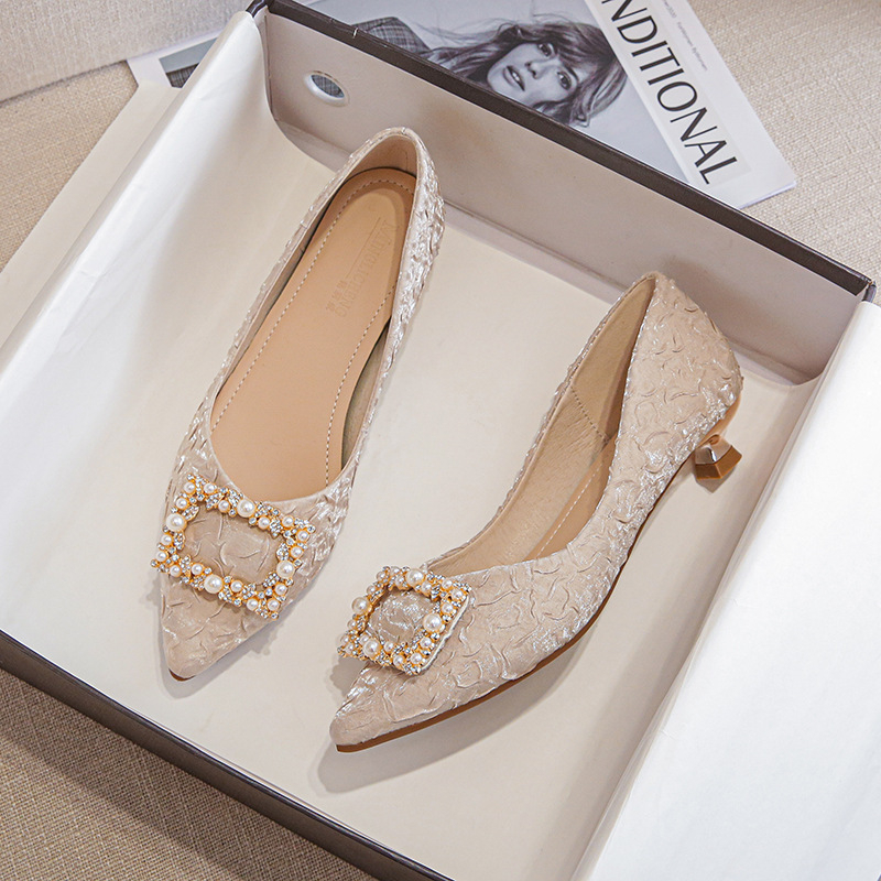 Elfenbeinfarbene, strukturiert – Women Shoes Formal Bewertung und Preis
